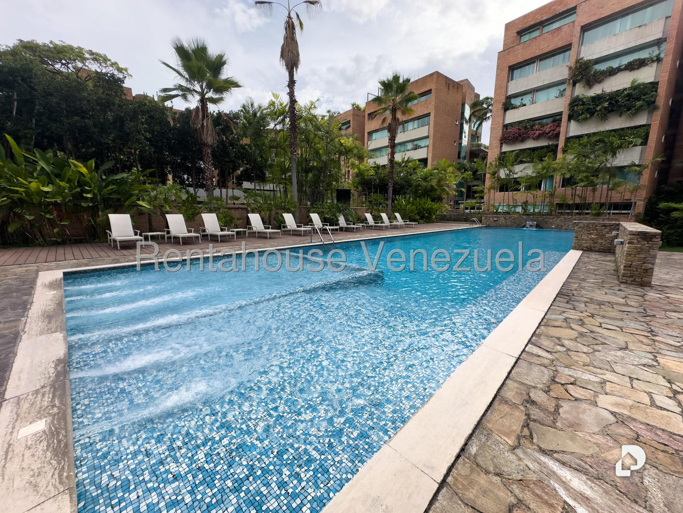 Apartamento en Campo Alegre, Caracas – 30