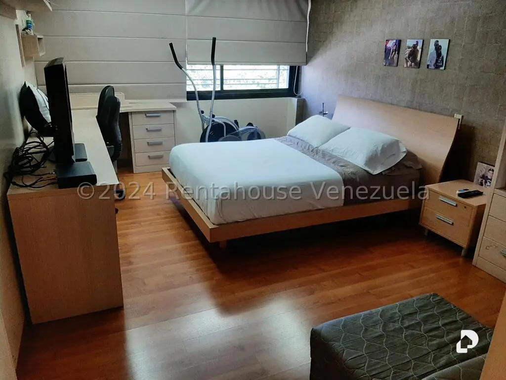 Apartamento en San Bernardino, Caracas – 25