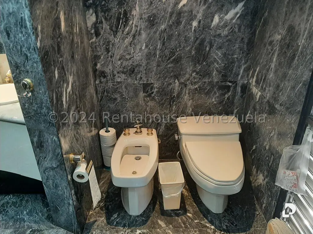 Apartamento en San Bernardino, Caracas – 24