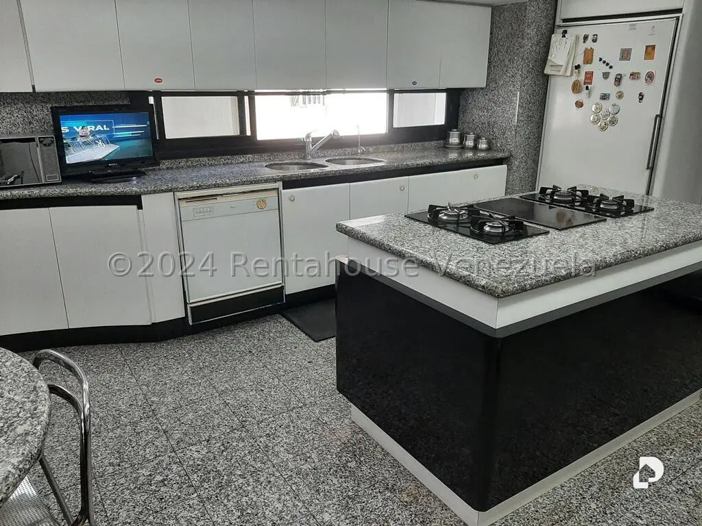 Apartamento en San Bernardino, Caracas – 17
