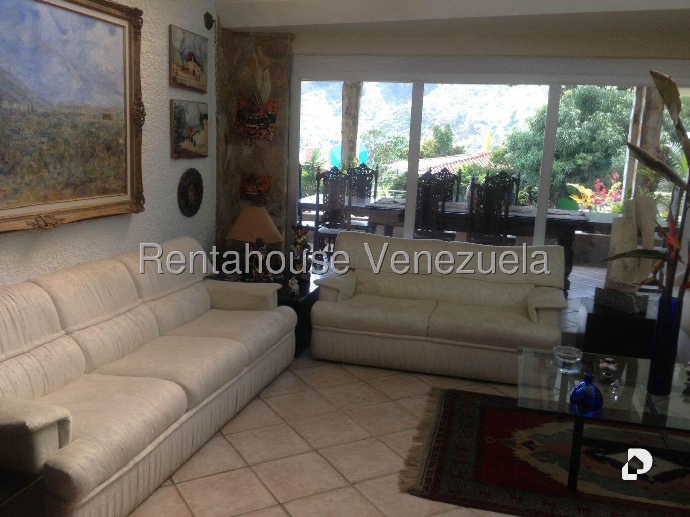 House in Lomas de La Lagunita, Caracas – 4