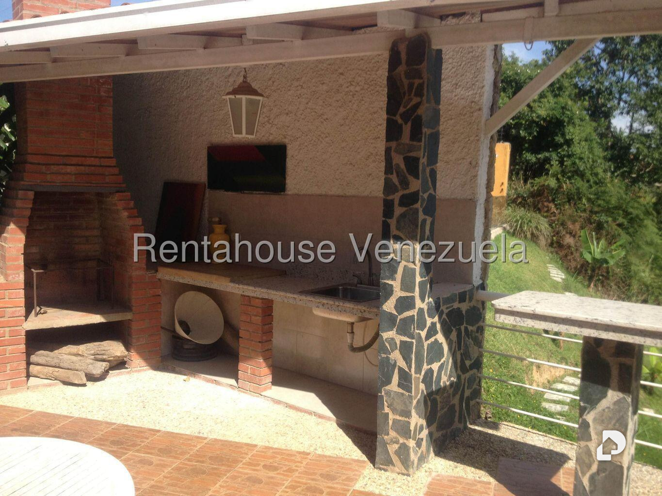 House in Lomas de La Lagunita, Caracas – 15