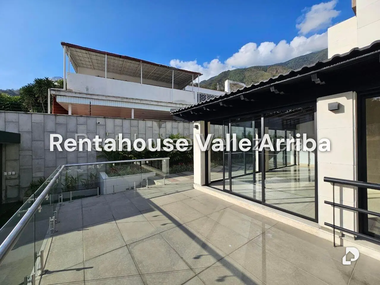 Casa en Altamira, Caracas – 13