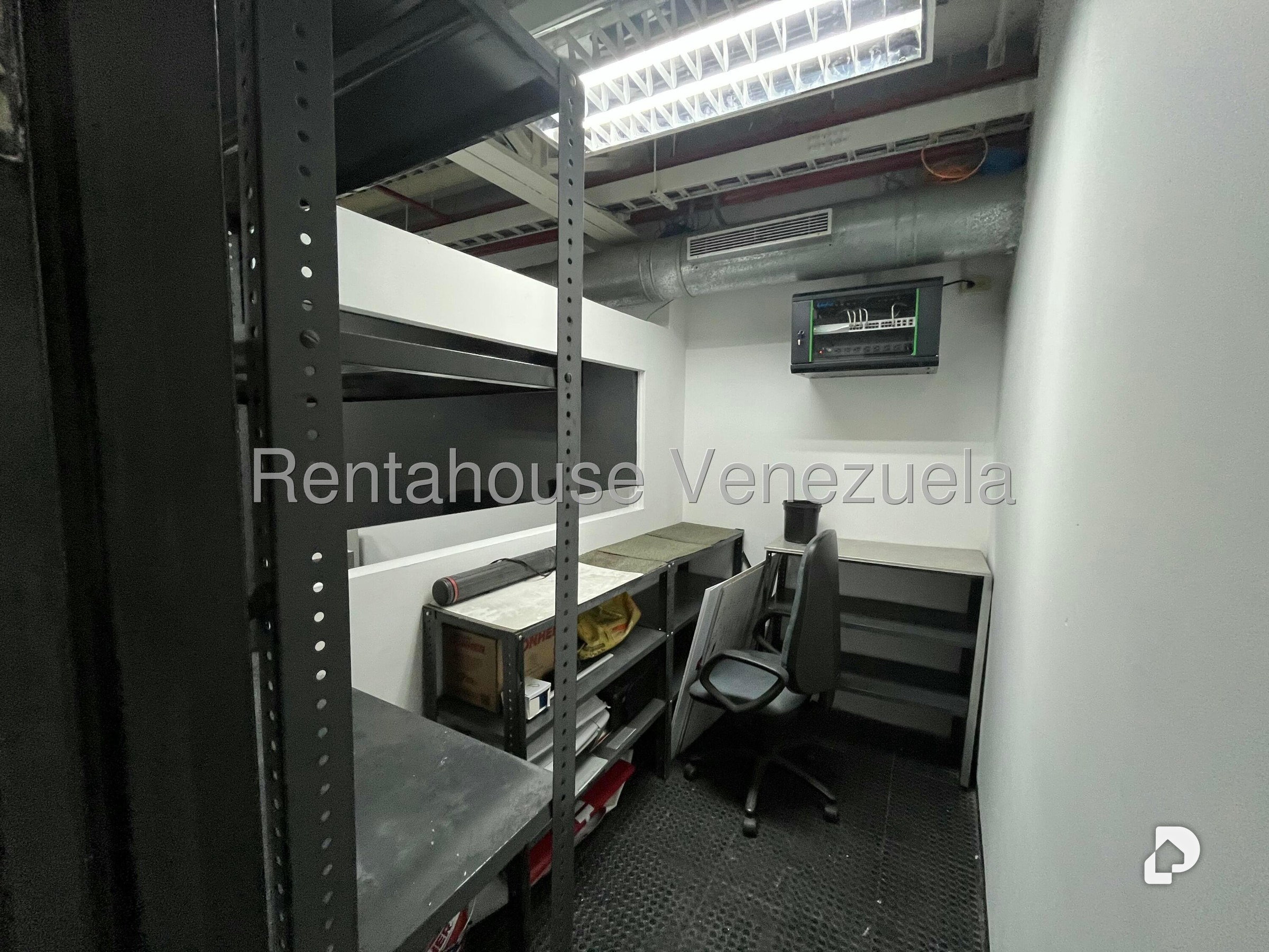 Oficina en La Campiña, Caracas – 8