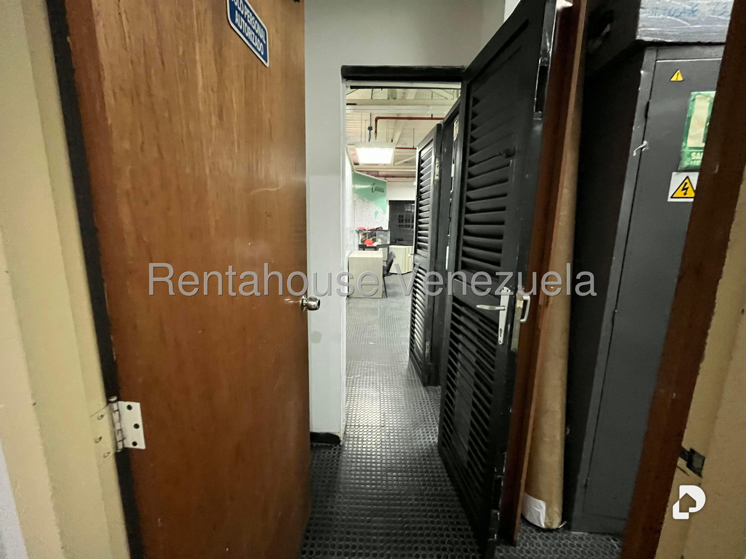 Oficina en La Campiña, Caracas – 13