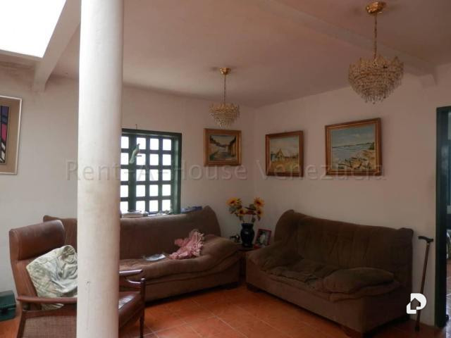 Casa en El Hatillo, Caracas – 12