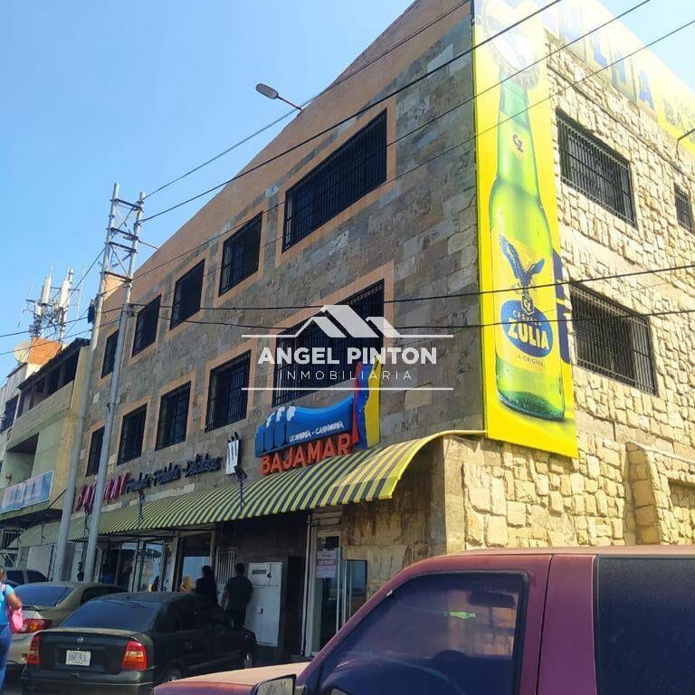 Edificio en La Guaira - 1