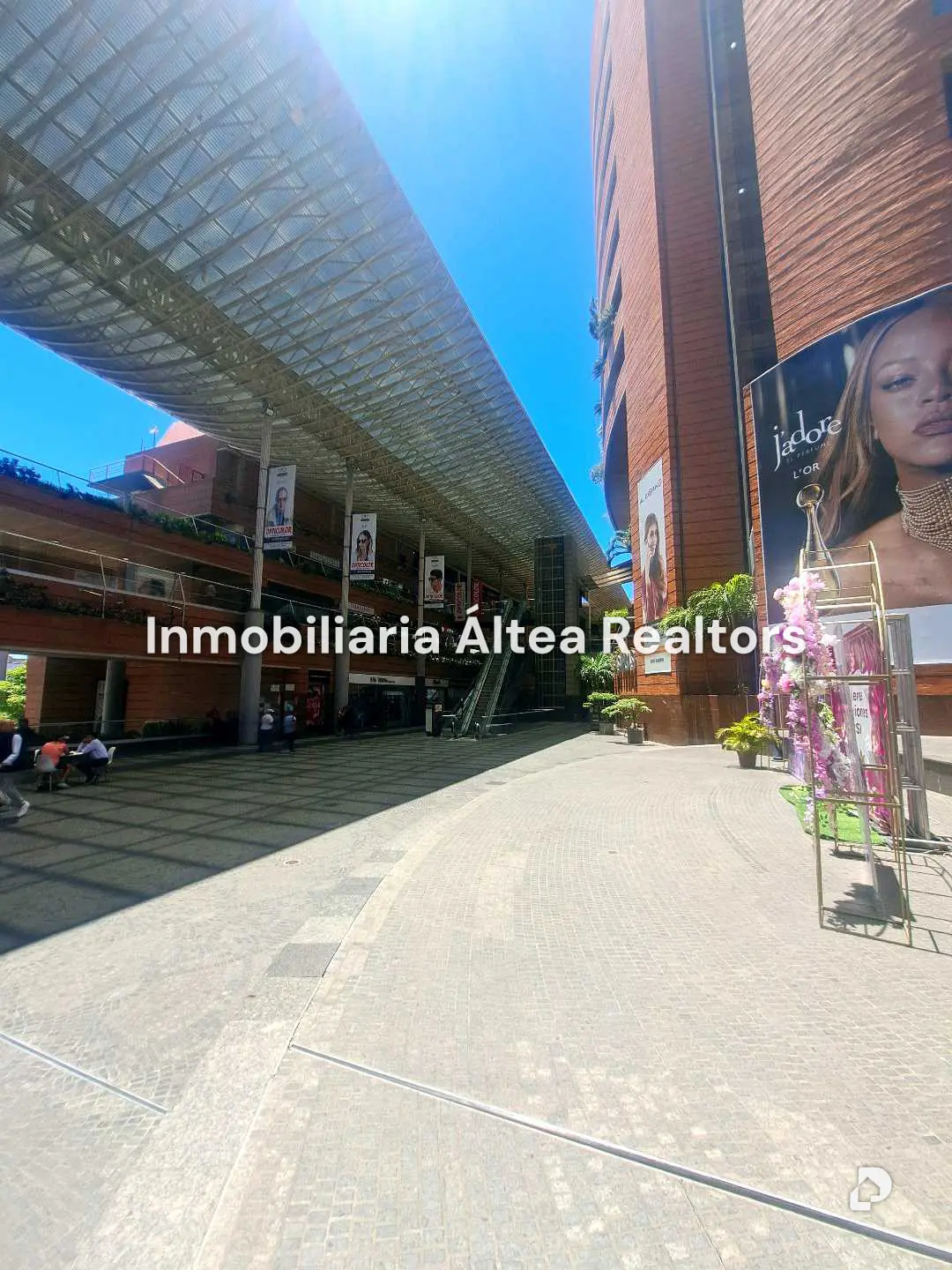 Local comercial en La Castellana, Caracas
