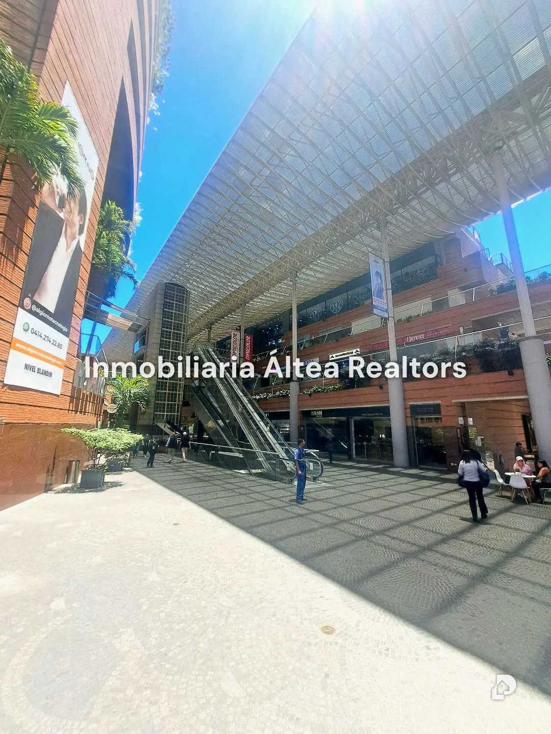 Local comercial en La Castellana, Caracas