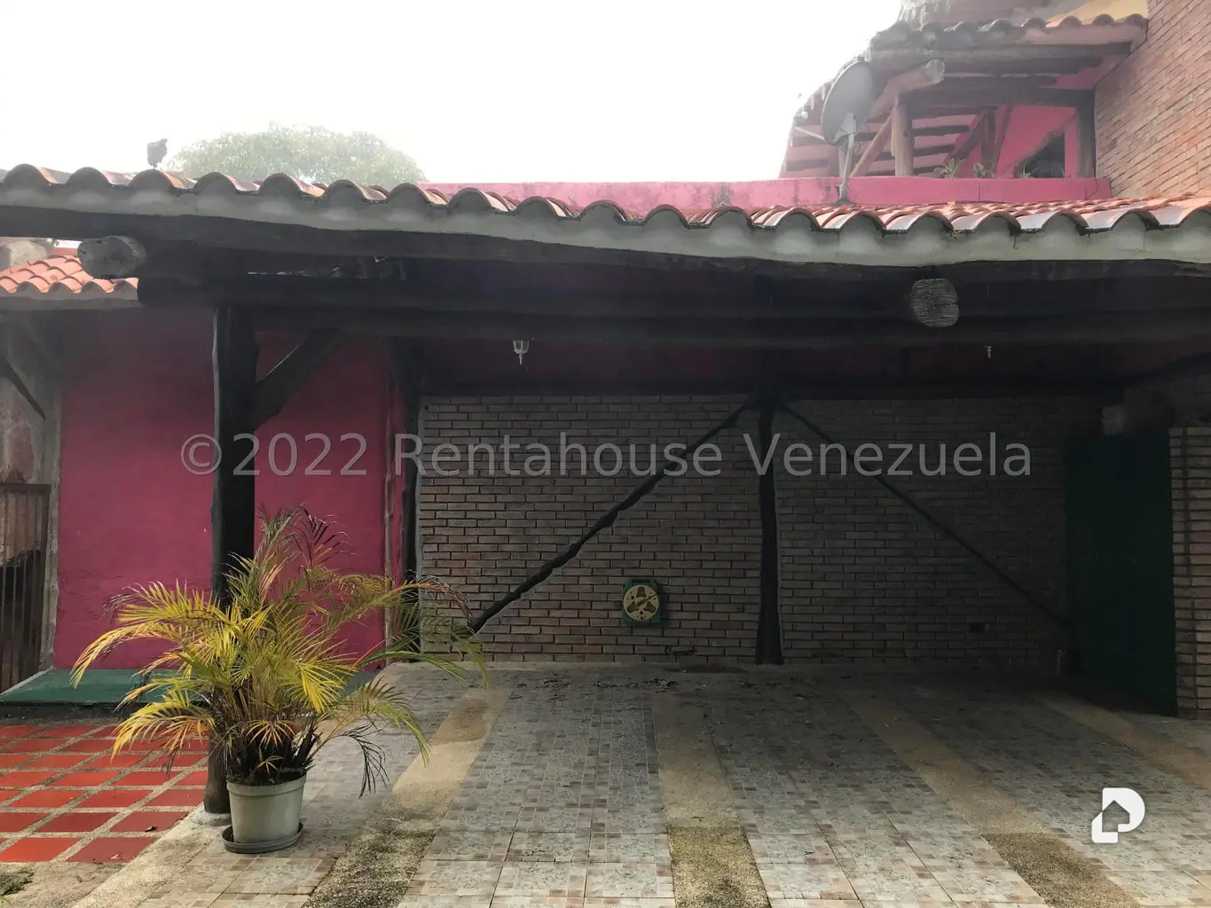 Casa en Oripoto, Caracas – 2