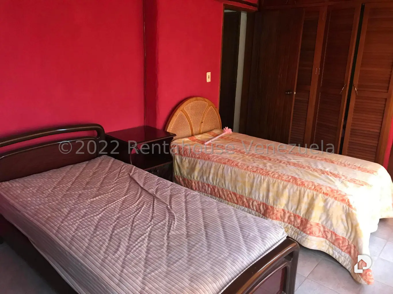 Casa en Oripoto, Caracas – 21