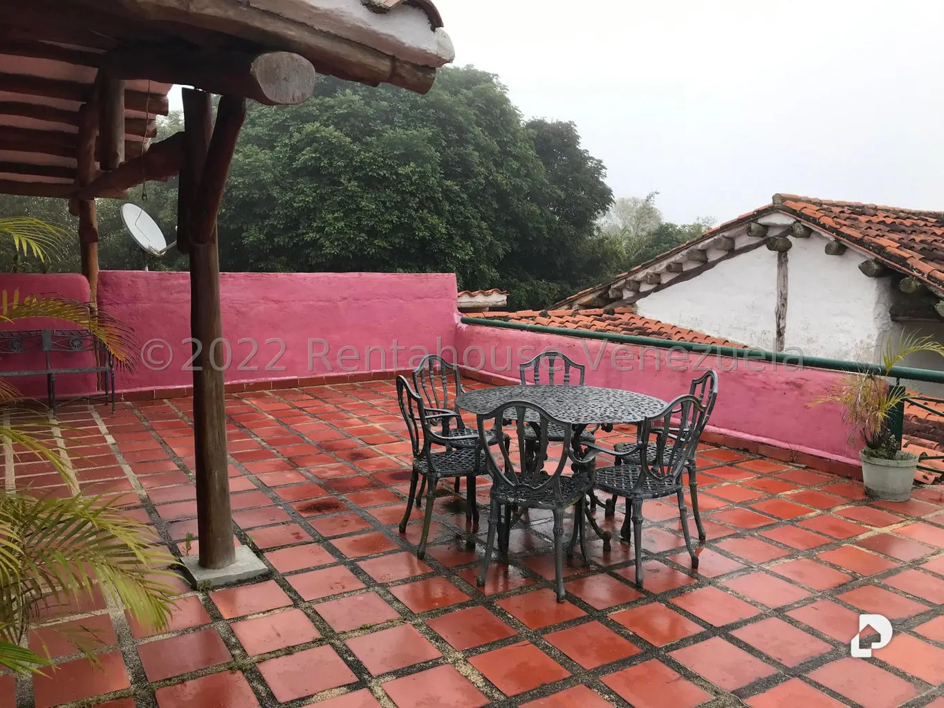 Casa en Oripoto, Caracas – 29