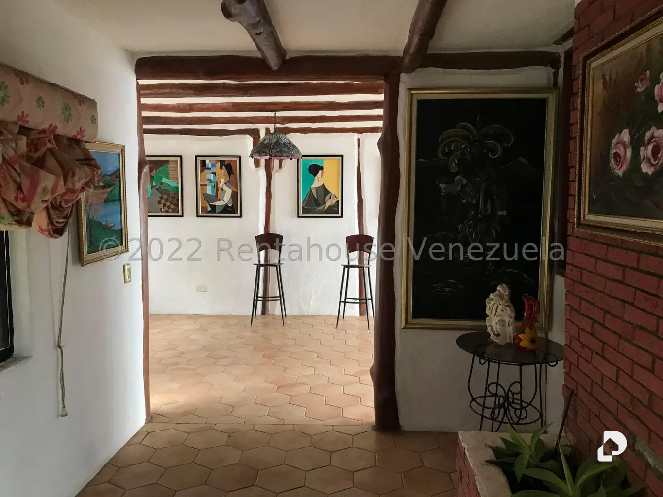 Casa en Oripoto, Caracas – 26