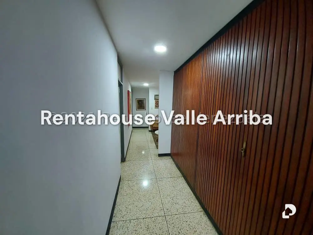 Casa en Colinas de Bello Monte, Caracas – 25