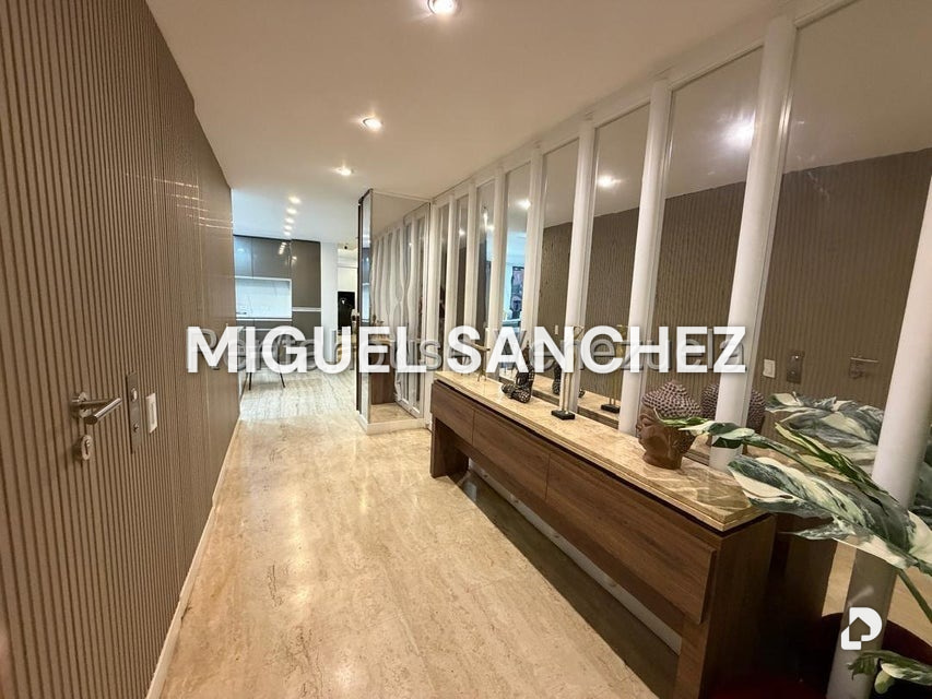 Apartamento en La Castellana, Caracas – 3