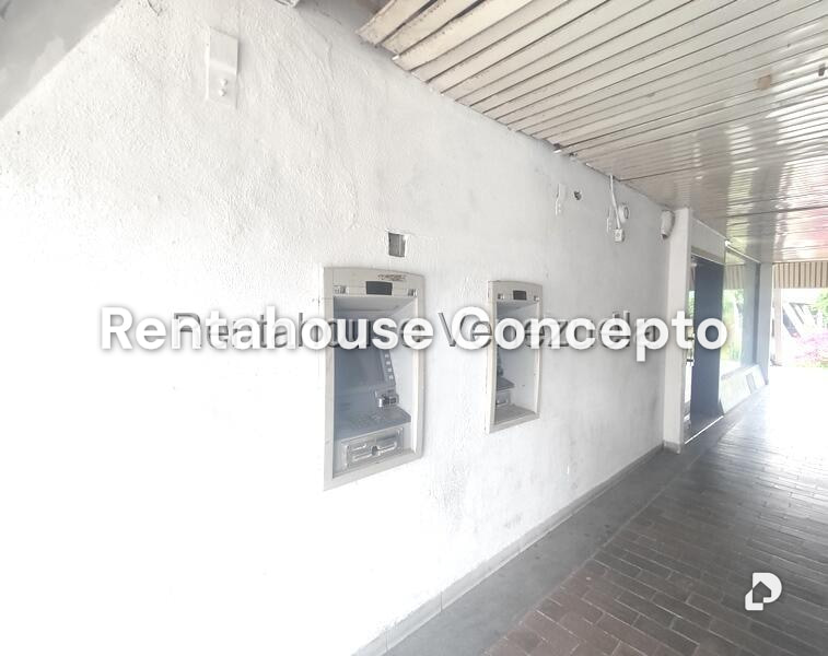 Local comercial en La Esmeralda, San Diego – 11