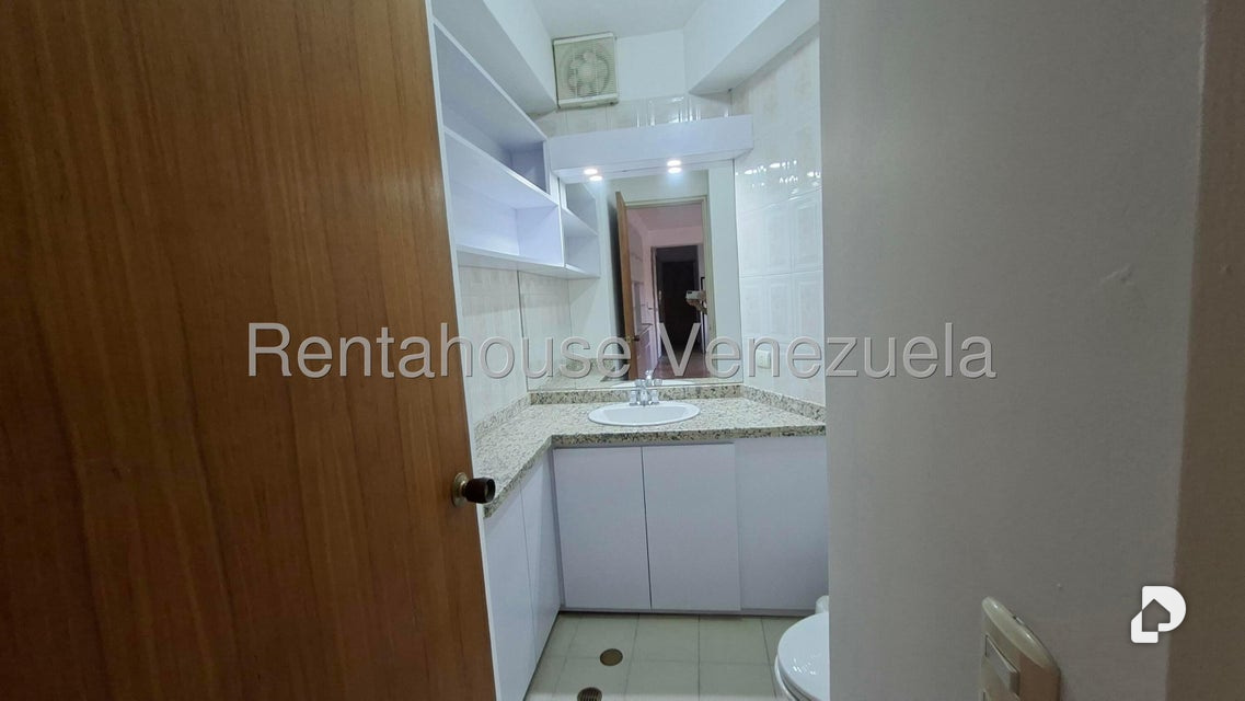 Apartment in El Rosal, Caracas – 8