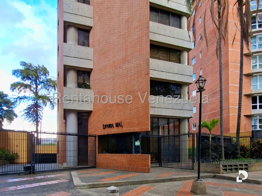 Apartment in El Rosal, Caracas – 1