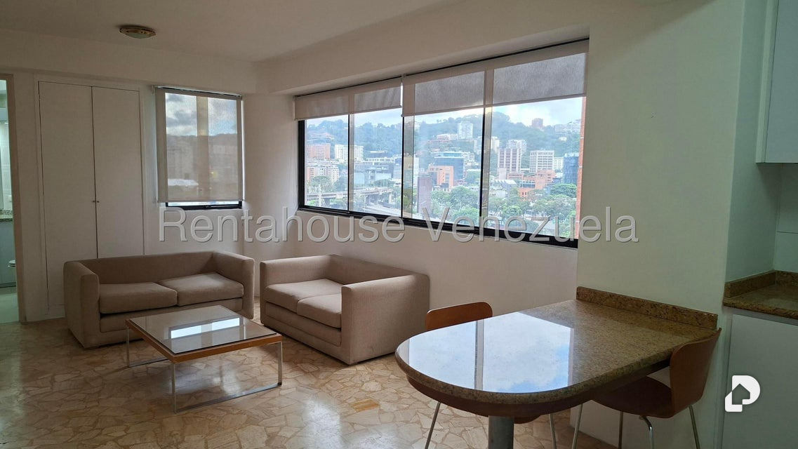 Apartment in El Rosal, Caracas – 4