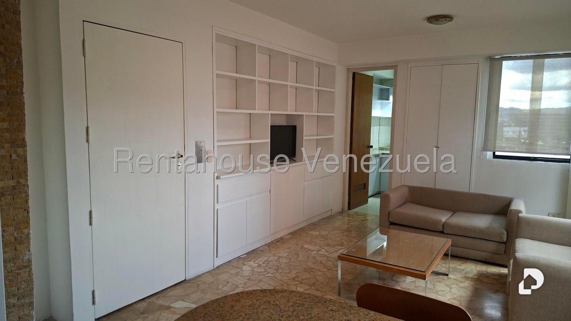 Apartment in El Rosal, Caracas – 2