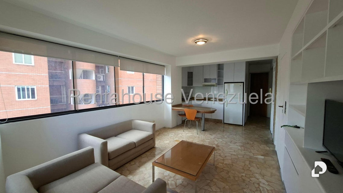 Apartment in El Rosal, Caracas – 3