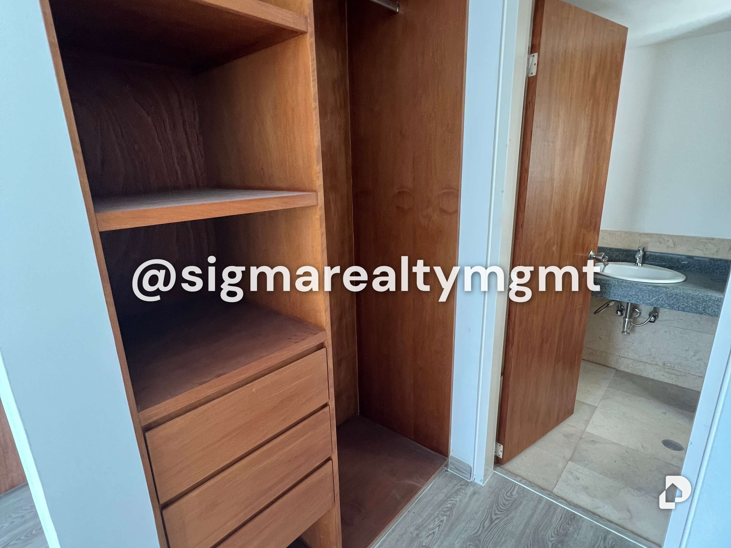 Apartment in La Lagunita, Caracas – 11