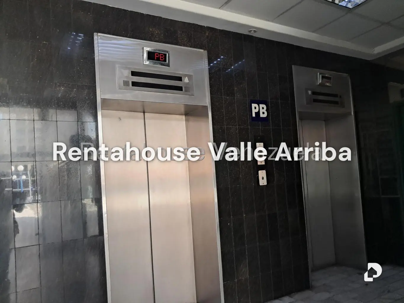 Local comercial en La Urbina, Caracas – 2