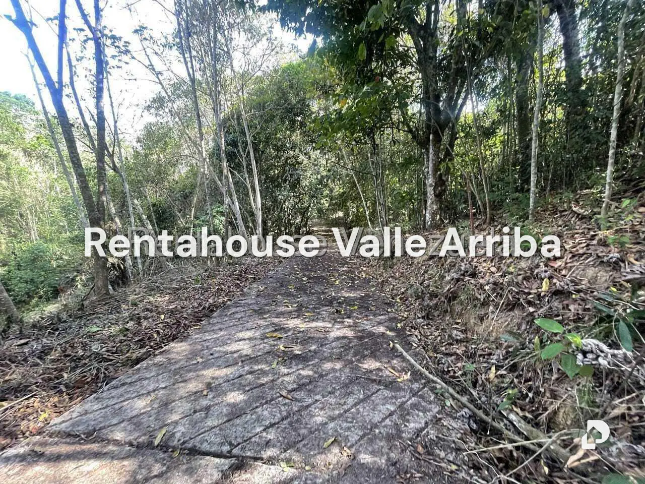 Terreno en El Hatillo, Caracas – 2