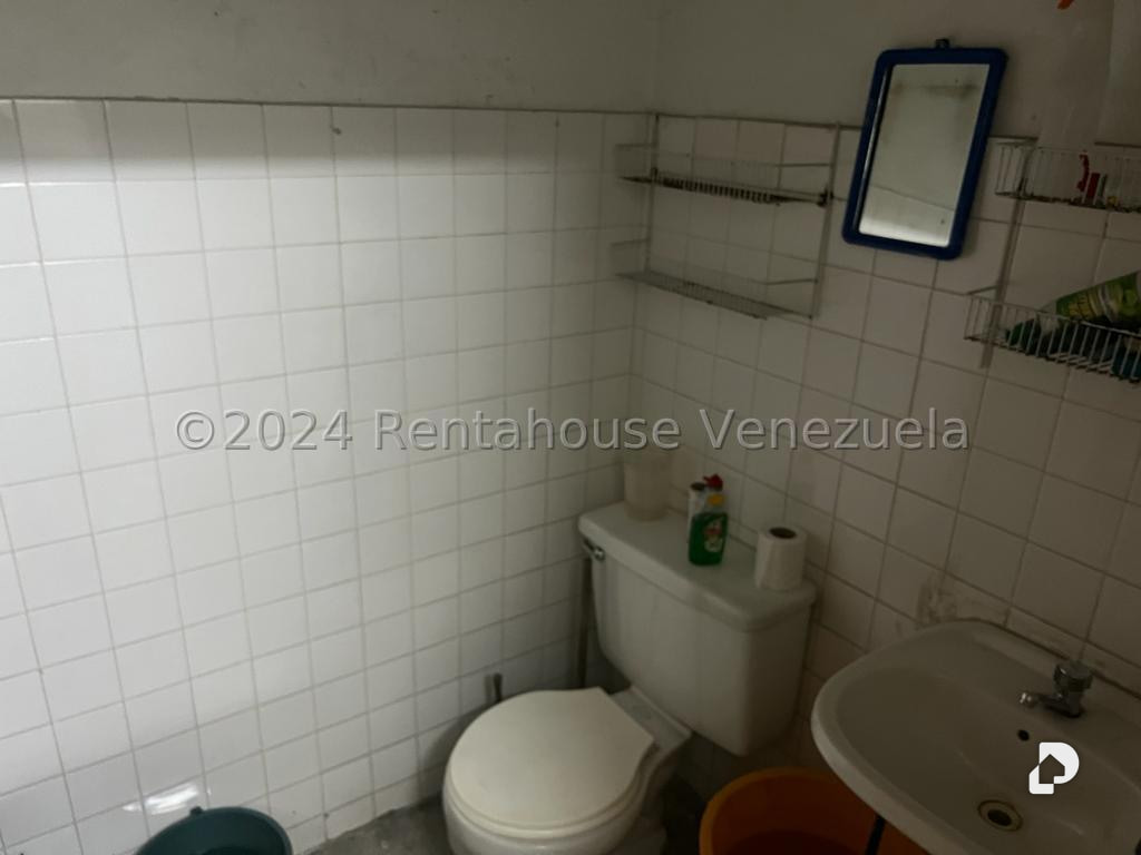 Local comercial en Parroquia La Candelaria, Caracas