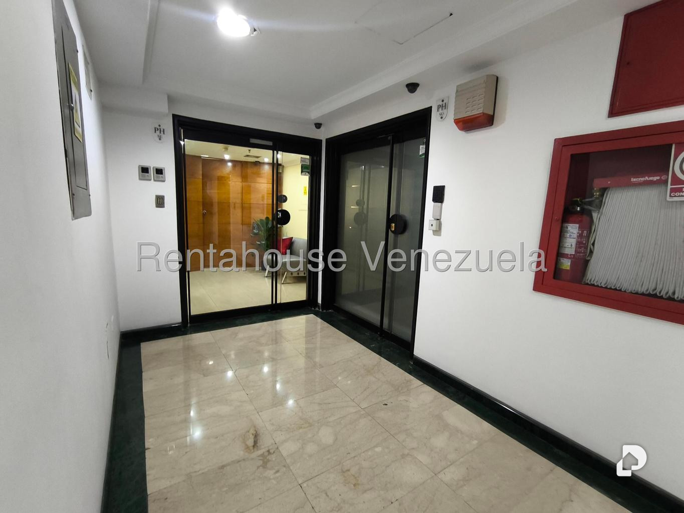Oficina en Las Mercedes, Caracas – 3