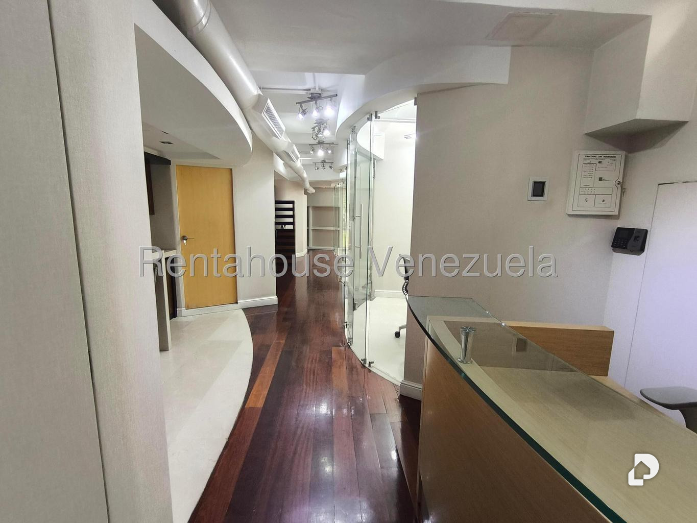 Oficina en Las Mercedes, Caracas – 6