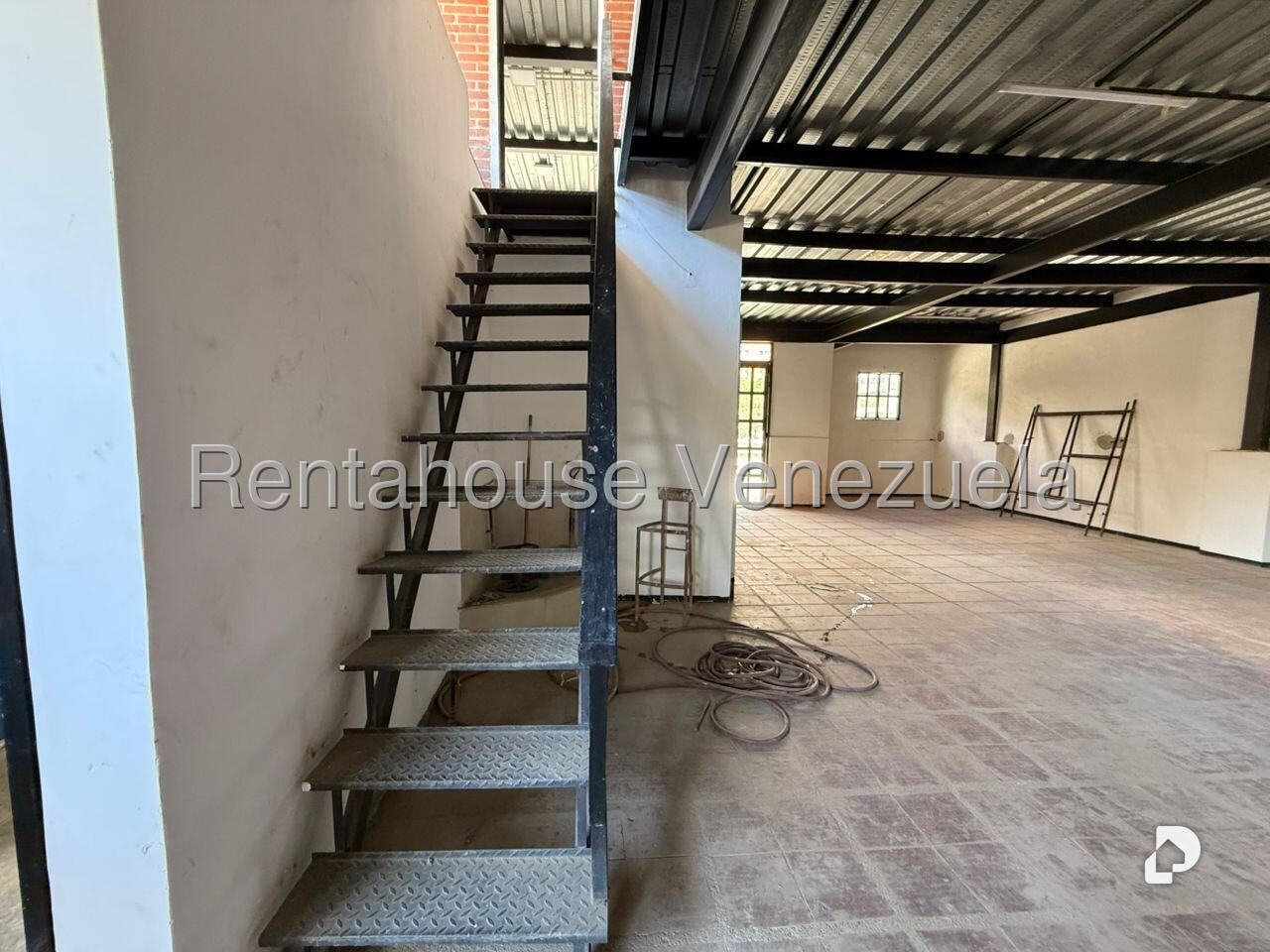 Galpón en Boleíta Sur, Caracas – 12