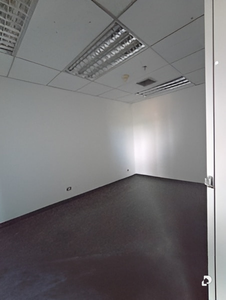 Office in Prados del Este, Caracas – 18