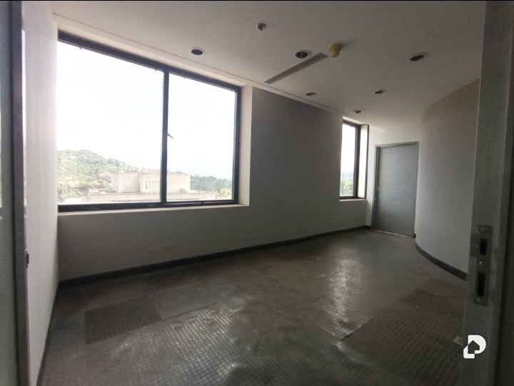 Office in Prados del Este, Caracas – 5