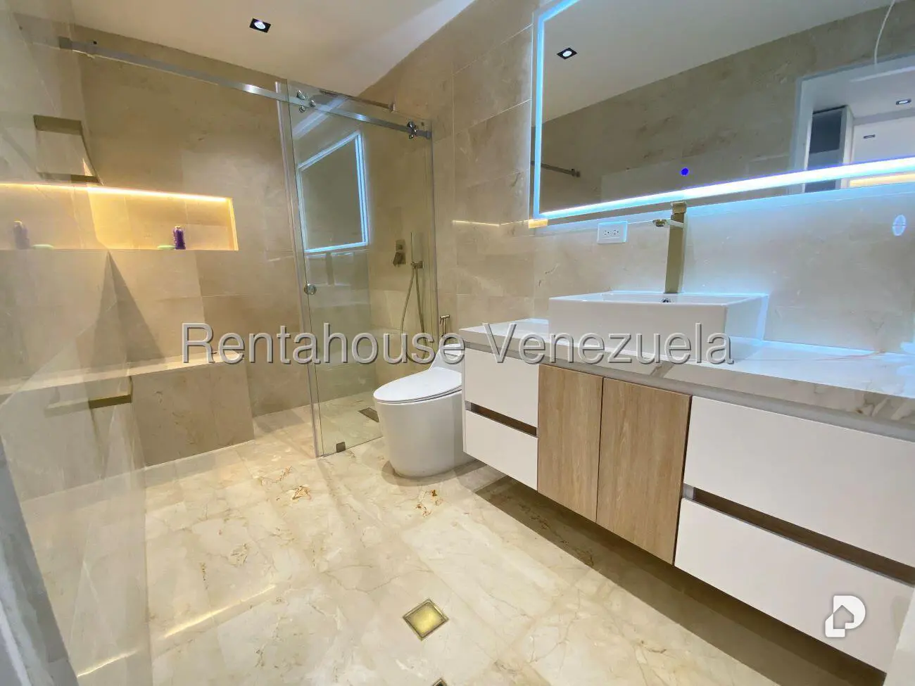 Apartamento en Altamira, Caracas – 23