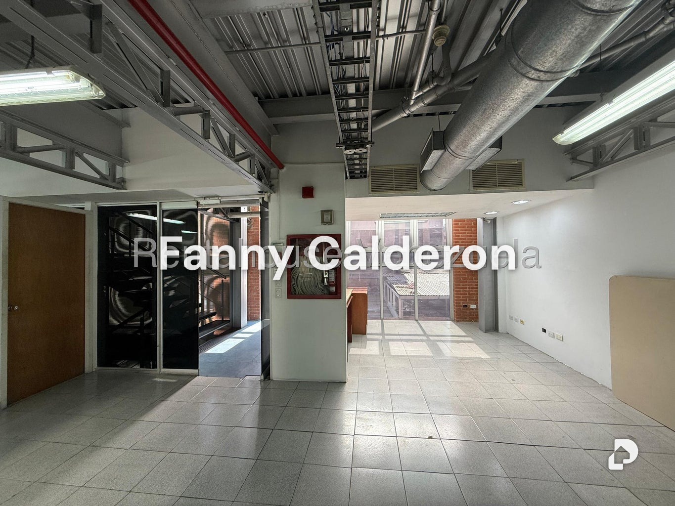 Edificio en Sabana Grande, Caracas – 17