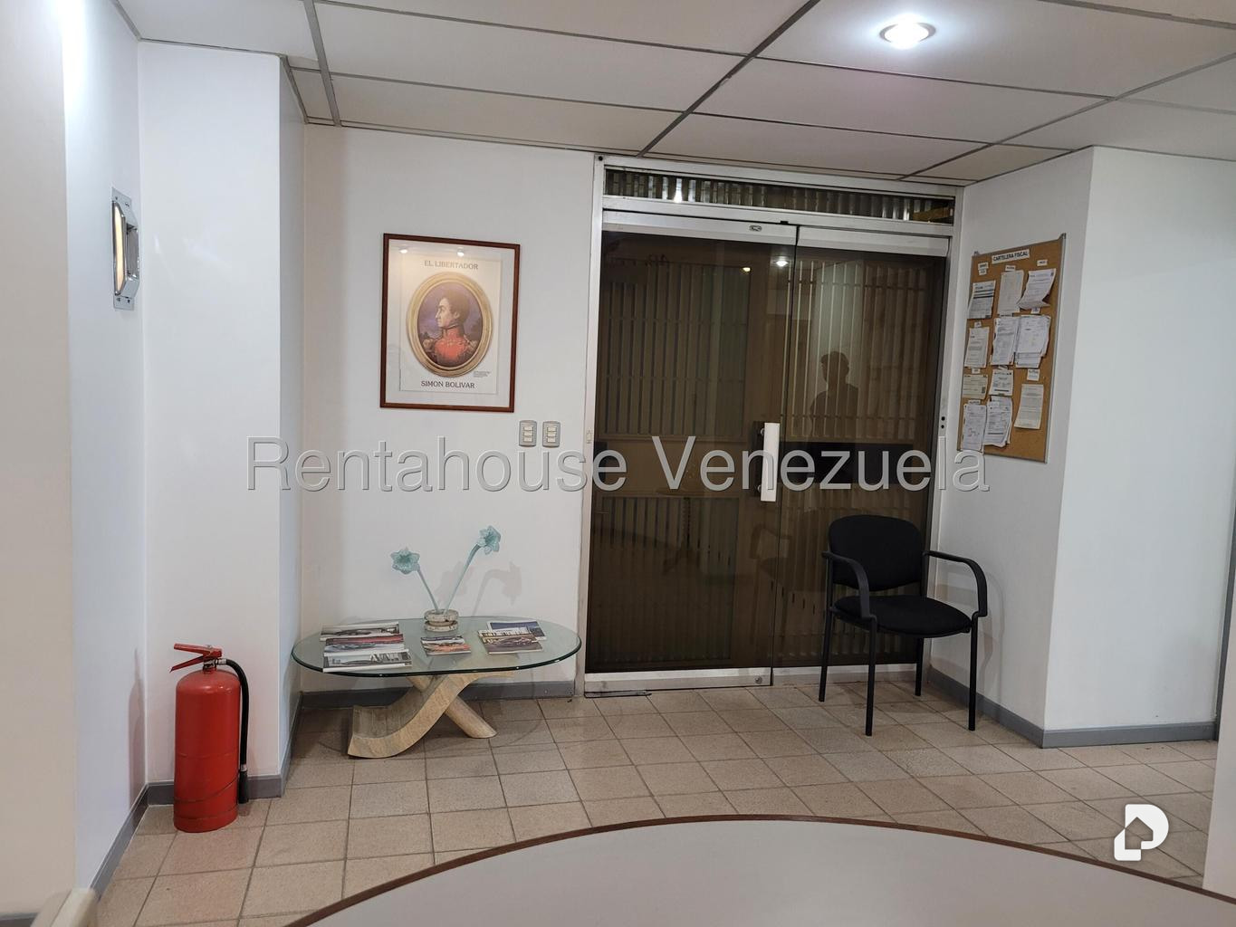 Local comercial en Parroquia La Candelaria, Caracas – 6