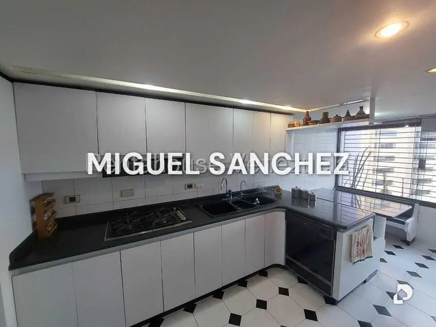 Apartamento en Los Naranjos (del Cafetal), Caracas – 11