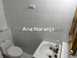 Casa en Alto Prado, Caracas – 13