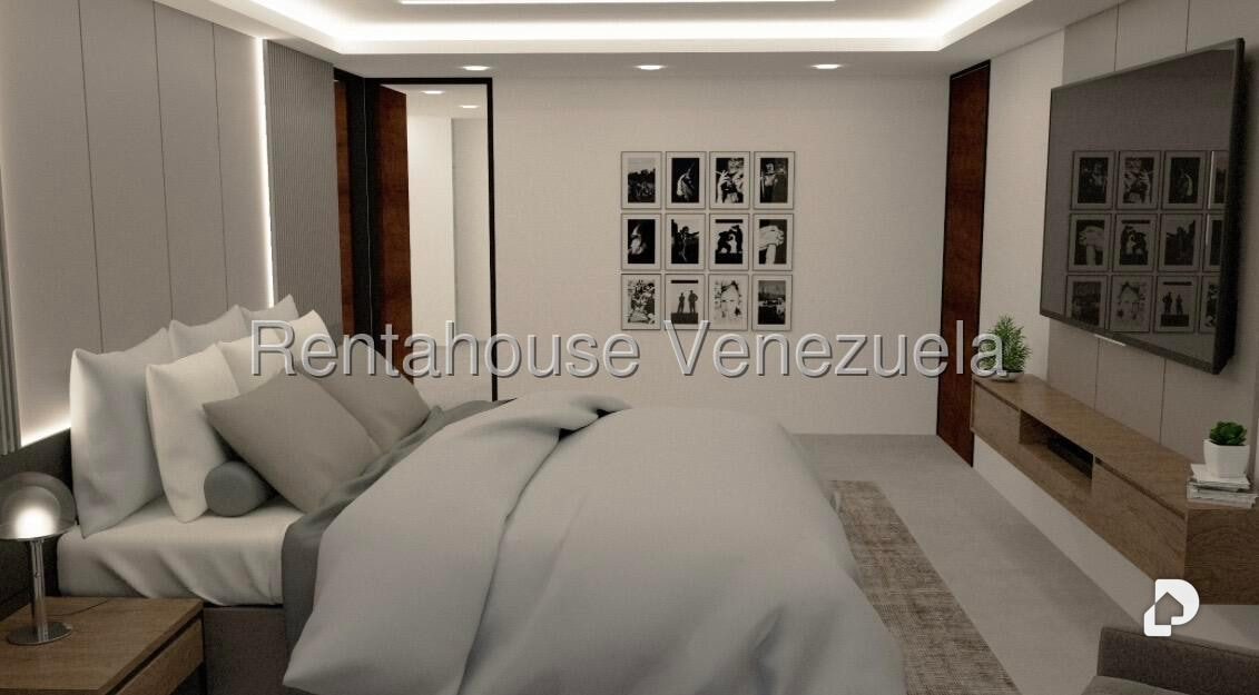Land in La Floresta, Caracas – 27