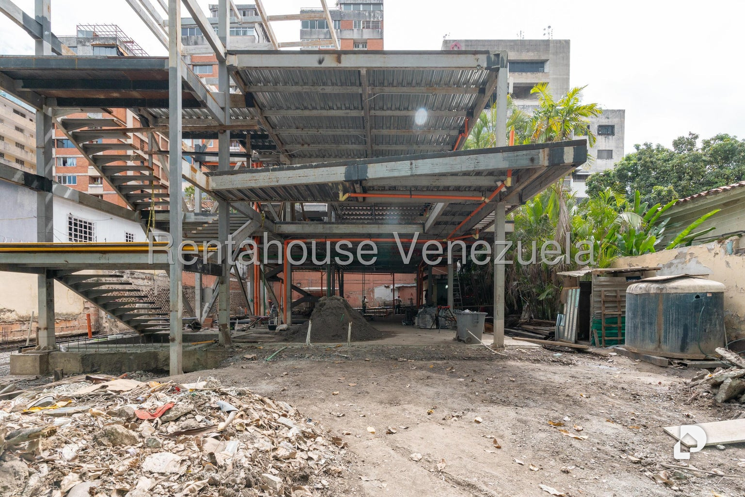 Land in La Floresta, Caracas – 3