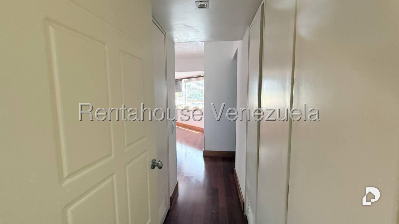 Apartamento en Los Dos Caminos, Caracas – 29