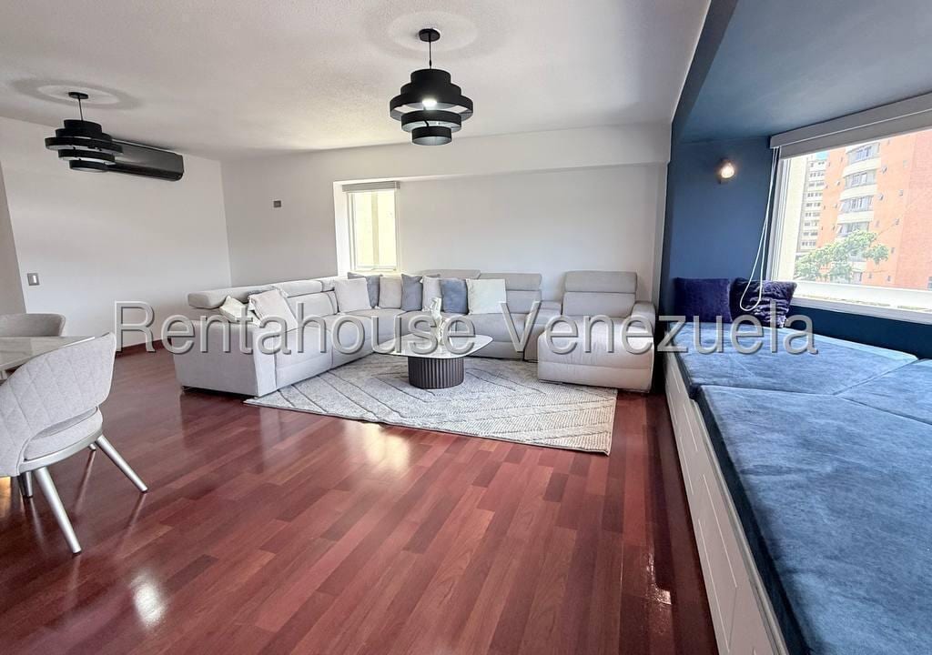 Apartamento en Los Dos Caminos, Caracas - 1