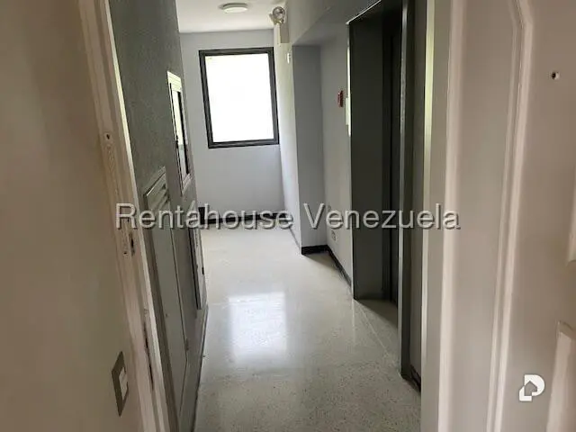 Apartamento en Altamira, Caracas – 16