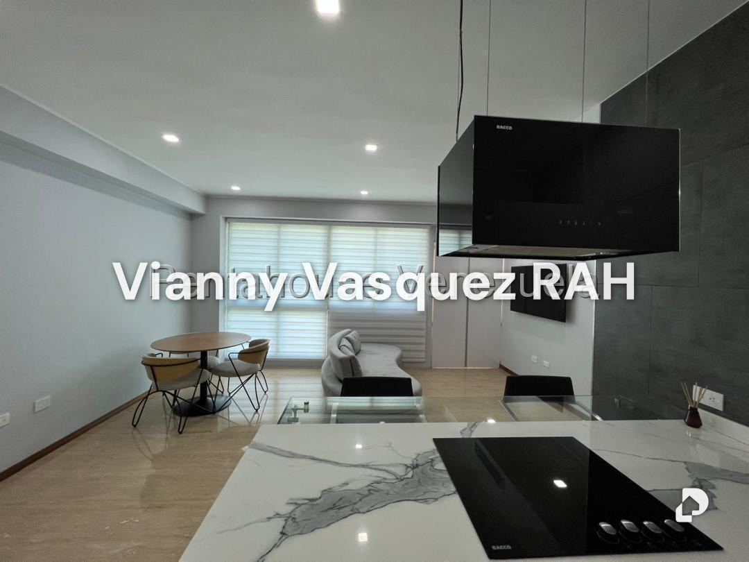 Apartamento en Campo Alegre, Caracas – 2