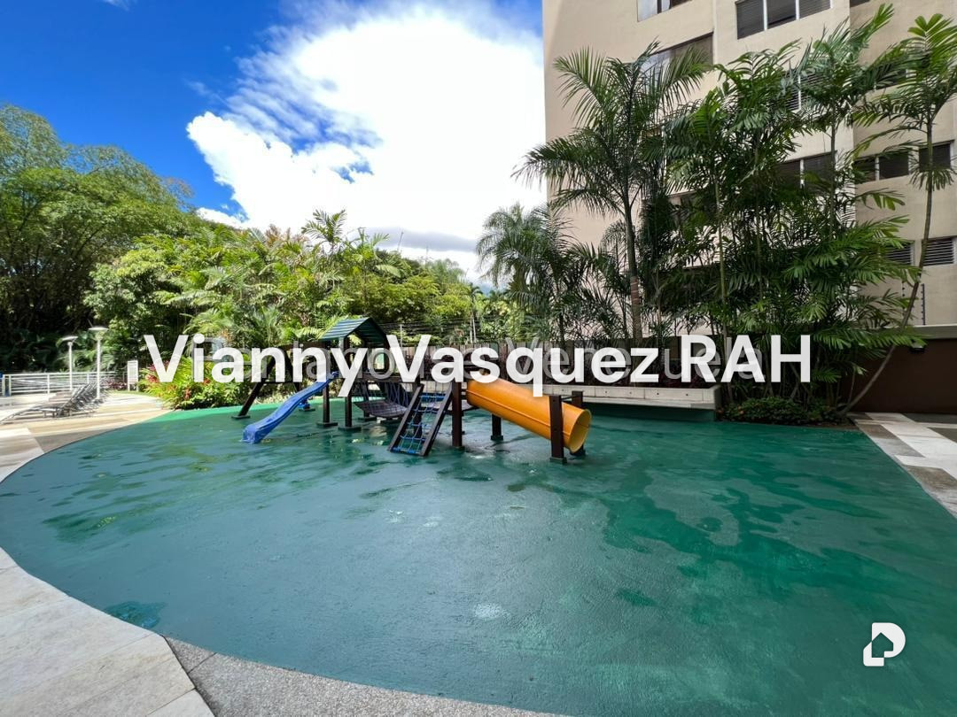 Apartamento en Campo Alegre, Caracas – 17
