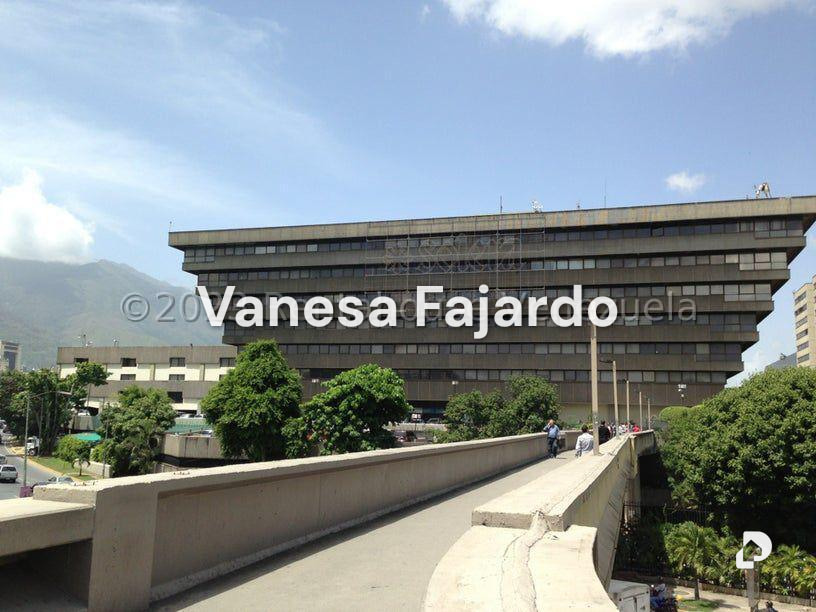 Oficina en Chuao, Caracas – 1