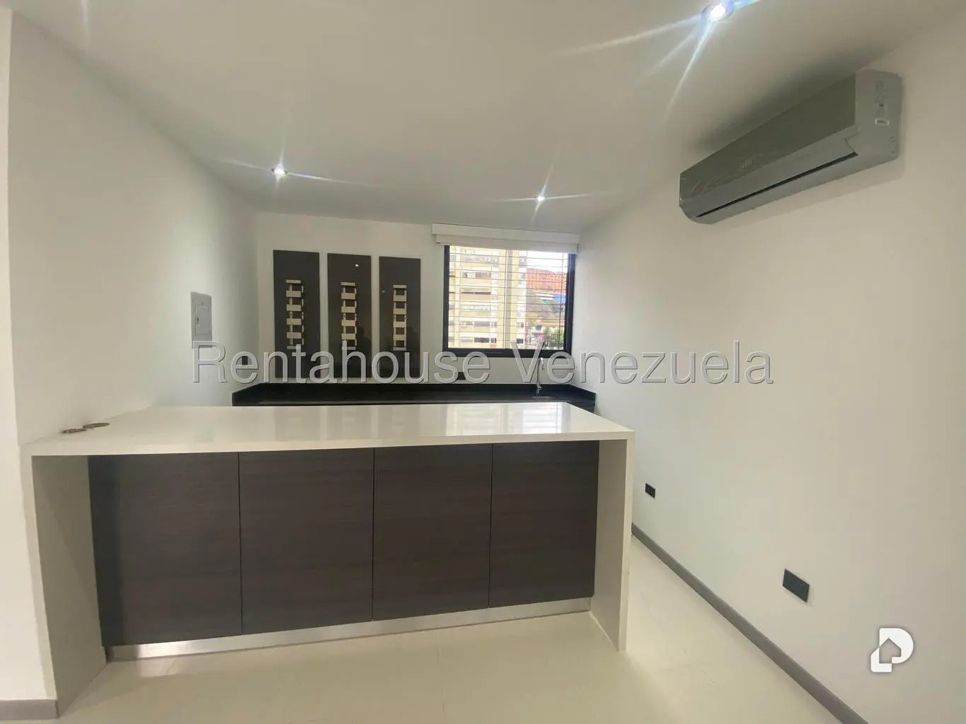 Apartamento en Lomas de La Alameda, Caracas – 18