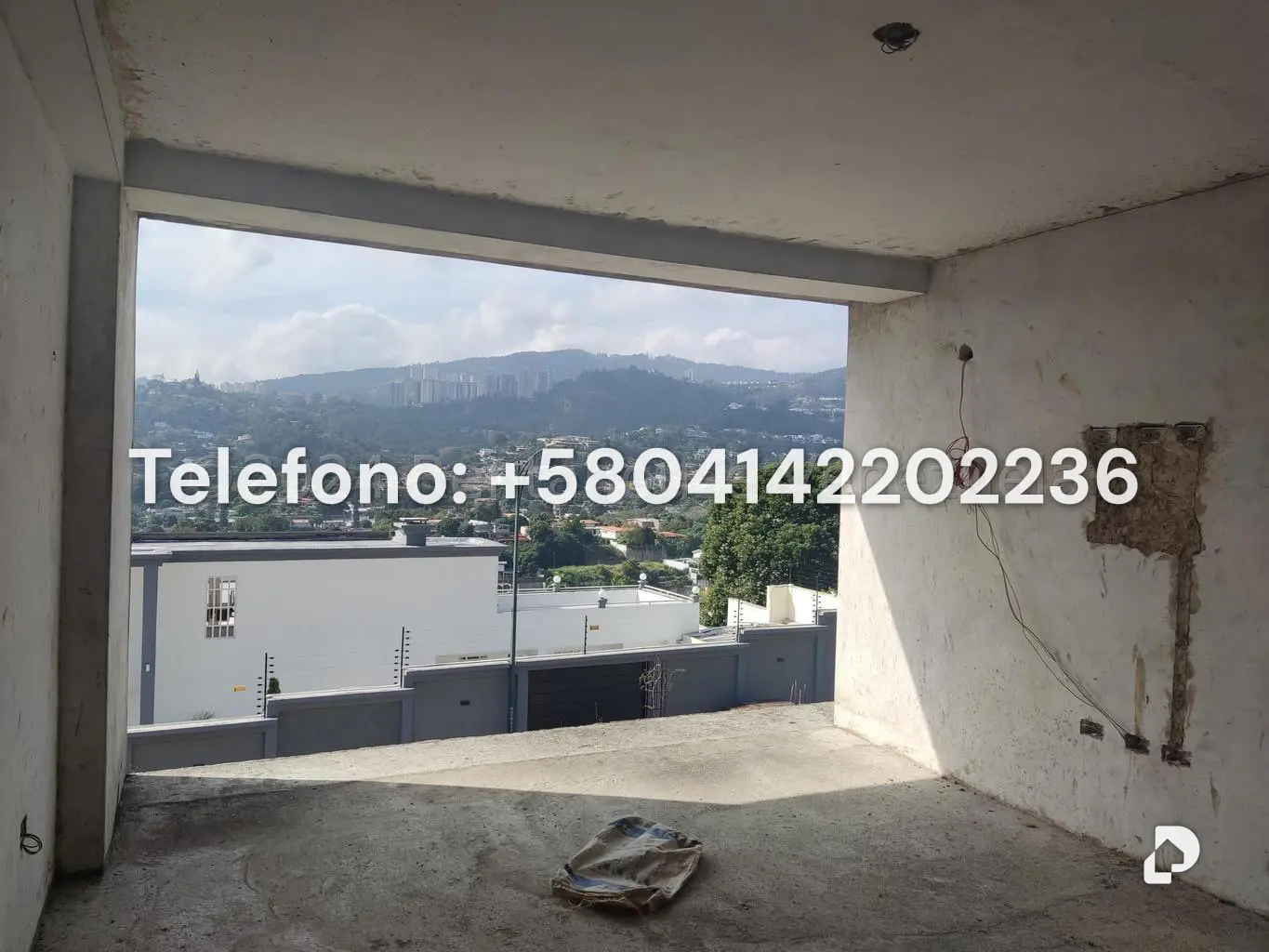 Casa en Prados del Este, Caracas – 28