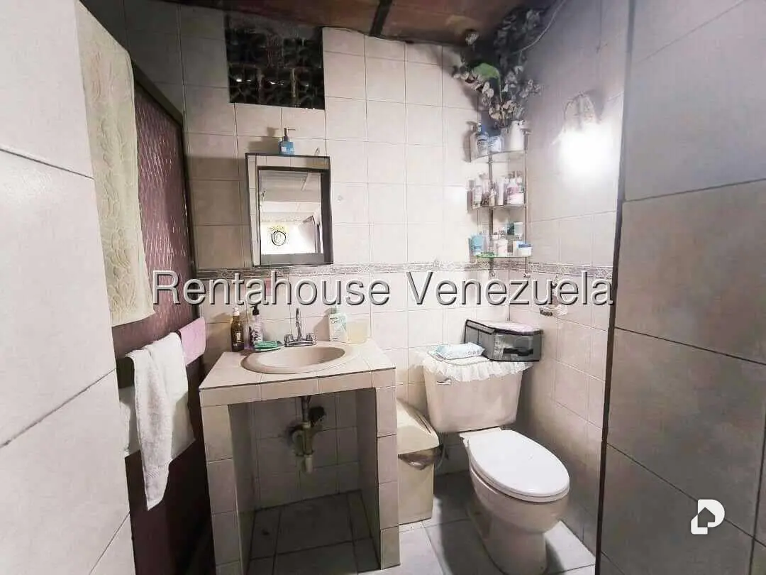 Casa en San Martín, Caracas – 9